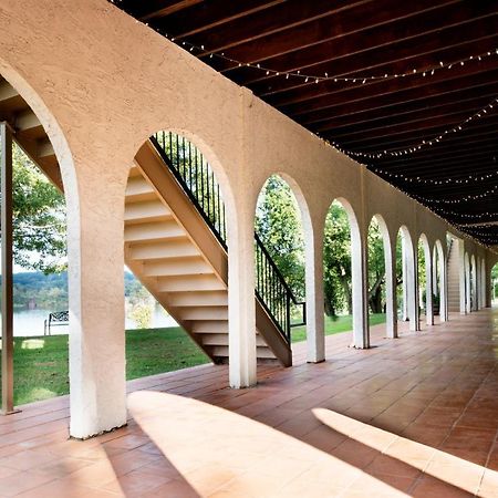 Tennessee Room At Tennessee Riverplace Chattanooga Exterior foto